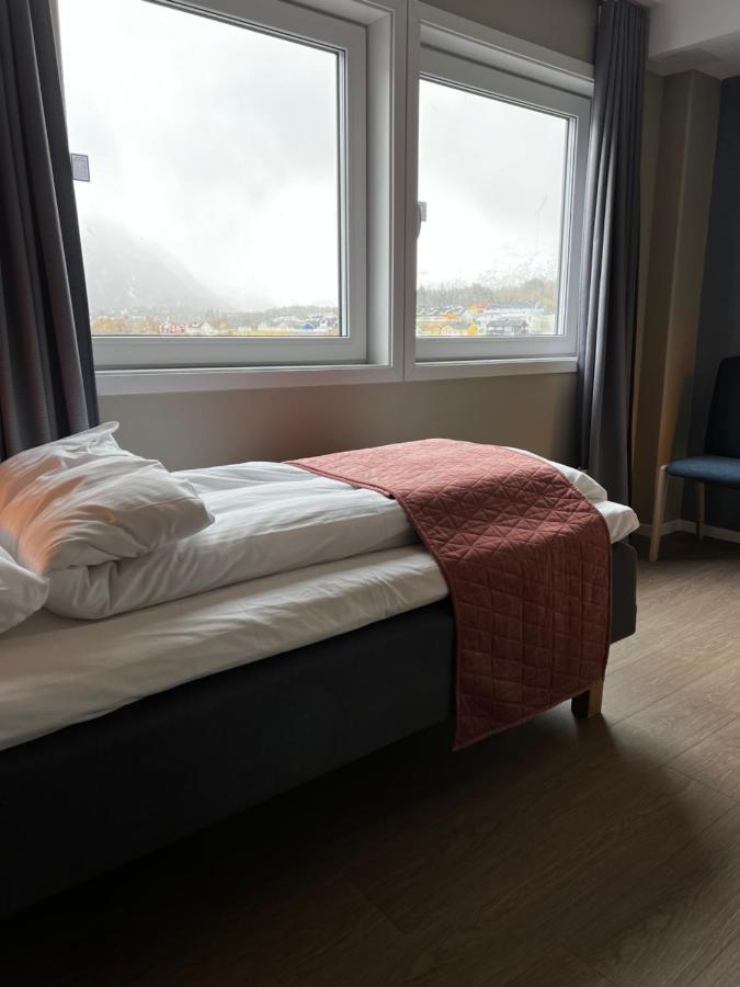 Frichs Ekspress Andalsnes Hotel Exterior photo